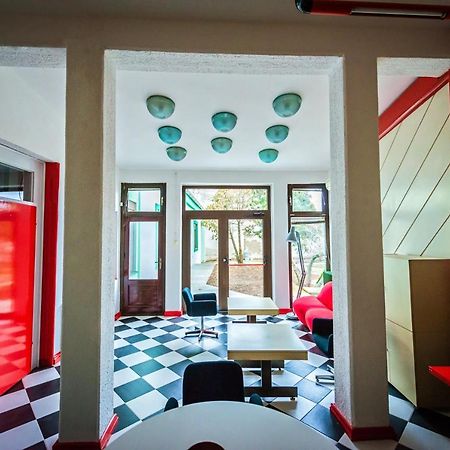 Pb Urban Garden Stay With Secured Parking Sremska Mitrovica Exterior photo